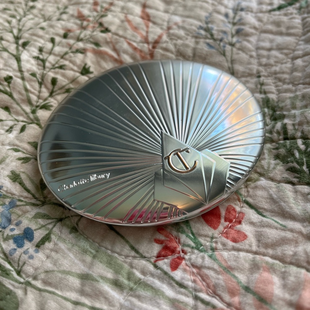 Charlotte Tilbury Superstar Glow Highlighter